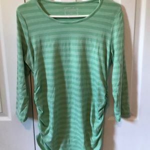 Maternity shirt. 3/4 sleeve.